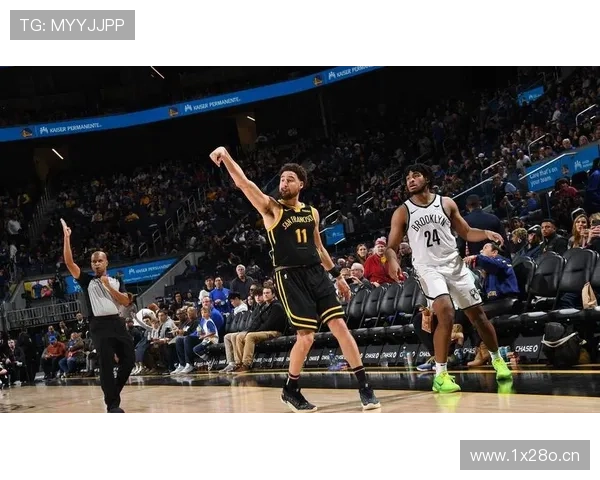 库里26000分里程碑耀球坛 库里26000分里程碑耀球坛